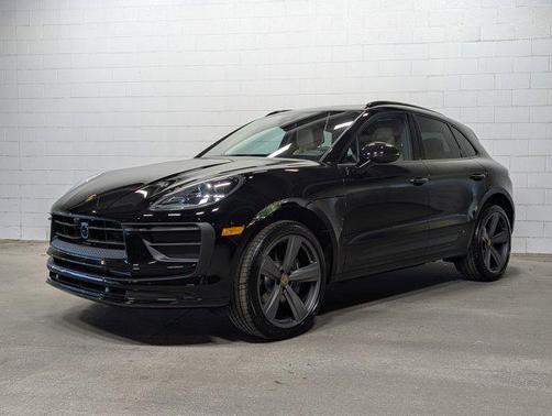 2026 Porsche Macan AWD