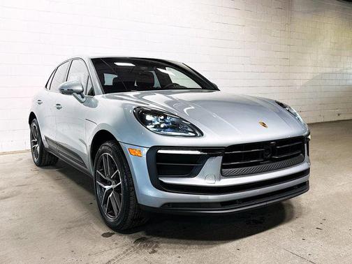 2026 Porsche Macan AWD
