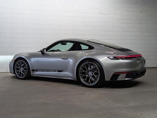 2024 Porsche 911 Carrera