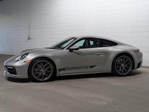 2024 Porsche 911 Carrera