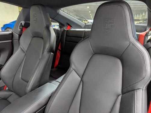 2024 Porsche 911 Carrera