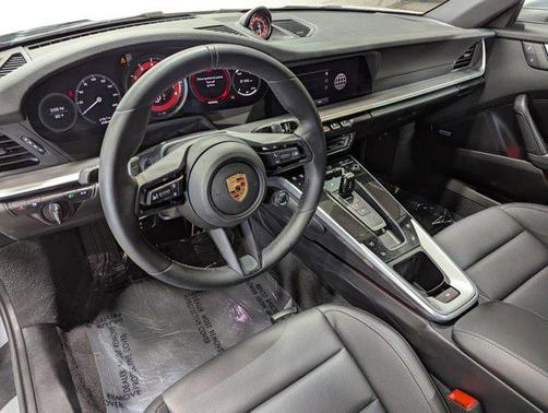 2024 Porsche 911 Carrera