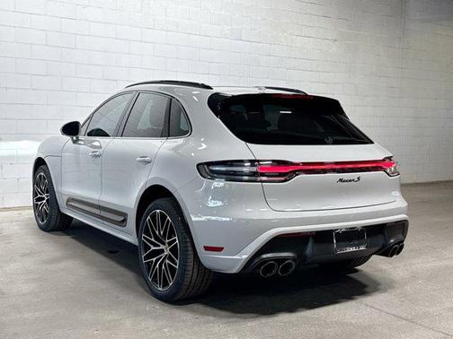 Chalk 2023 Porsche Macan Macan