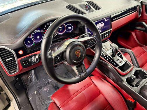 2021 Porsche Cayenne S