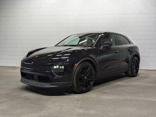 2024 Porsche Macan Base
