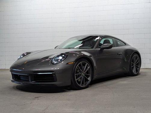 2022 Porsche 911 Carrera