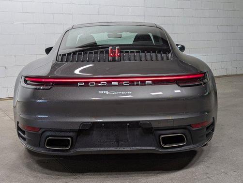 2022 Porsche 911 Carrera