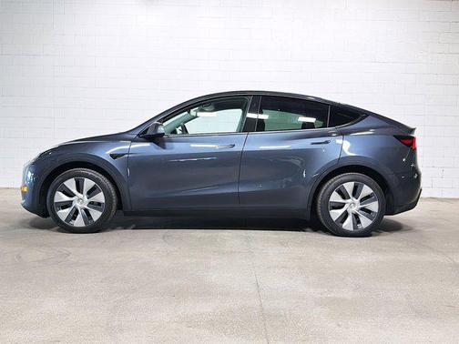 2024 Tesla Model Y Long Range Dual Motor All-Wheel Drive