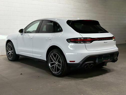 Carrara White Metallic 2023 Porsche Macan Macan