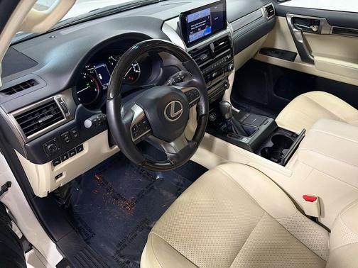 Eminent White Pearl 2023 Lexus GX 460 Luxury
