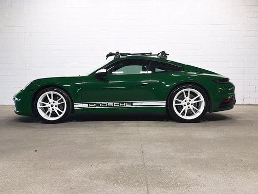 2021 Porsche 911 Carrera