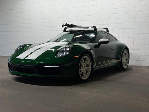 2021 Porsche 911 Carrera