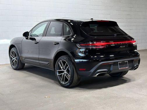 2026 Porsche Macan AWD