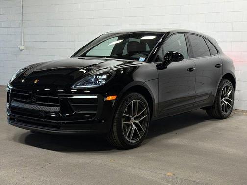 2026 Porsche Macan AWD