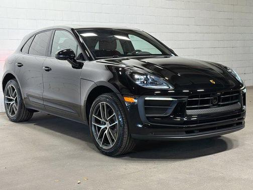 2026 Porsche Macan AWD