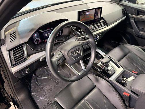 2023 Audi Q5 45 S line Premium Plus
