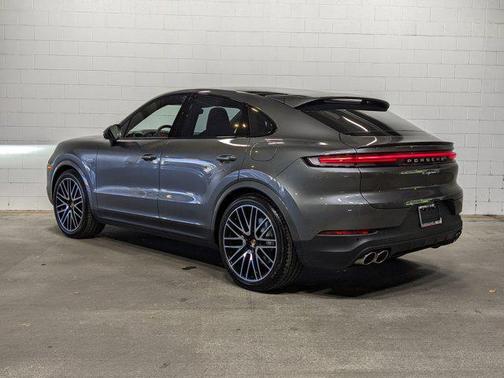 2025 Porsche Cayenne E-Hybrid S