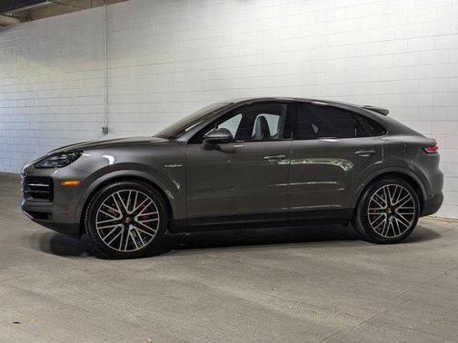 2025 Porsche Cayenne E-Hybrid S