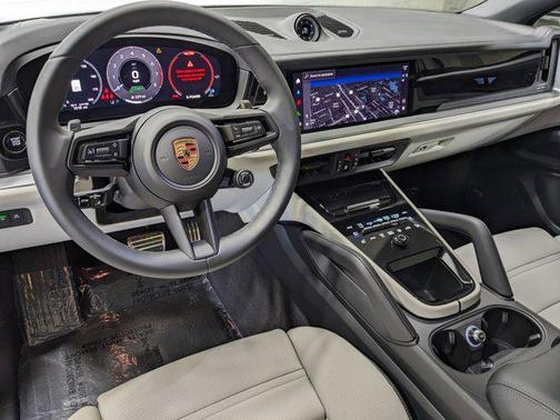 2025 Porsche Cayenne E-Hybrid S