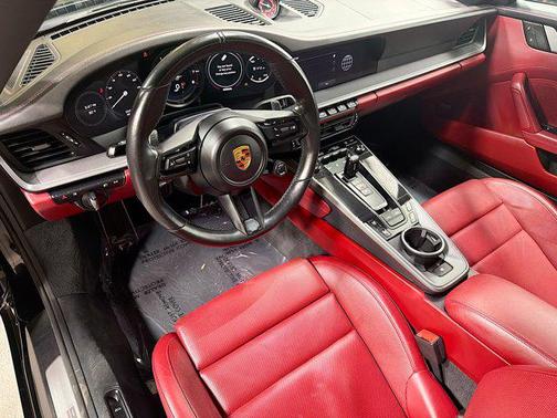 2022 Porsche 911 Targa 4