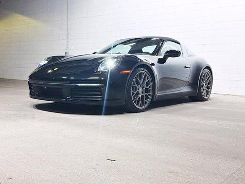 2022 Porsche 911 Targa 4