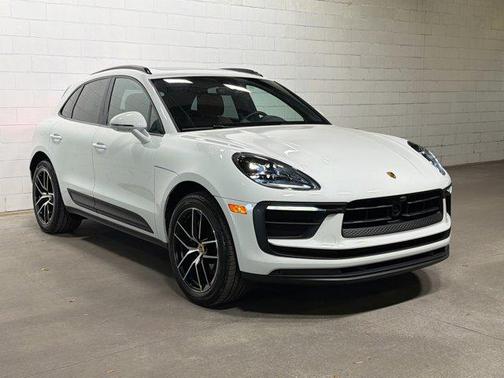 2025 Porsche Macan 