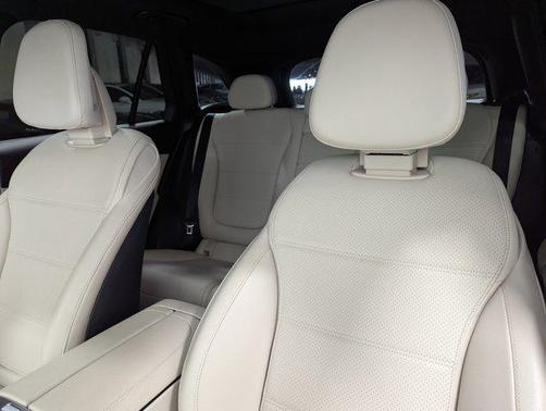 2023 Mercedes-Benz GLC 300 4MATIC