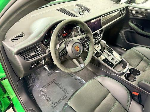 Python Green 2026 Porsche Macan Macan GTS