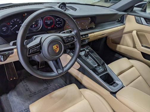 2022 Porsche 911 Carrera