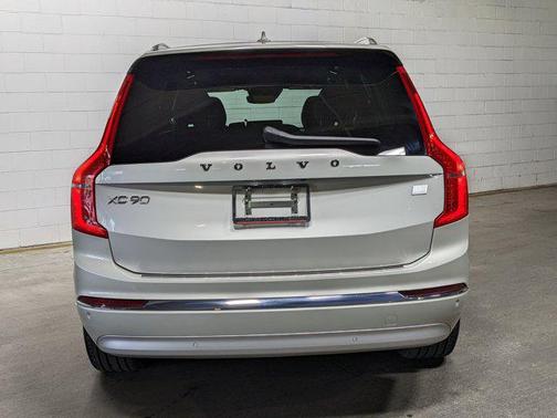 2022 Volvo XC90 Recharge Plug-In Hybrid T8 Inscription 6 Passenger