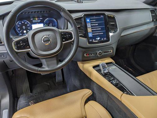 2022 Volvo XC90 Recharge Plug-In Hybrid T8 Inscription 6 Passenger