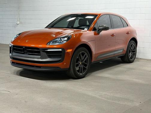 Papaya Metallic 2023 Porsche Macan T