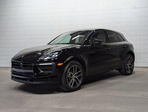 2026 Porsche Macan AWD