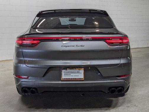 2022 Porsche Cayenne Turbo