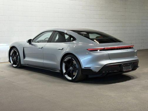 2020 Porsche Taycan Turbo