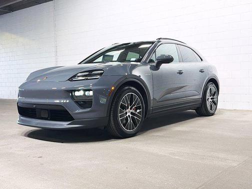 2025 Porsche Macan 4S