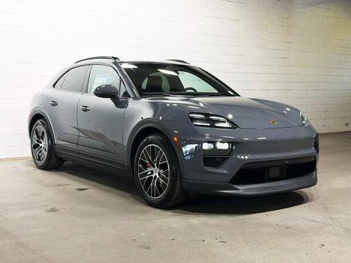 2025 Porsche Macan 4S