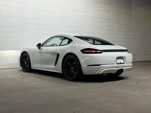 2024 Porsche 718 Cayman 