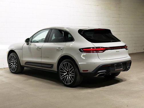 2026 Porsche Macan AWD