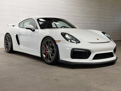 2016 Porsche Cayman GT4