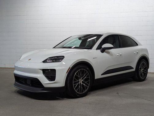 2025 Porsche Macan 4
