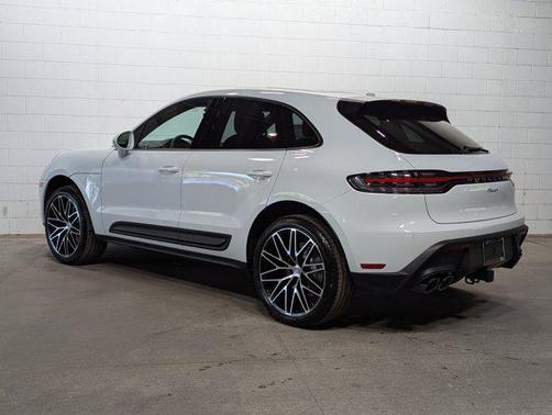 2026 Porsche Macan AWD