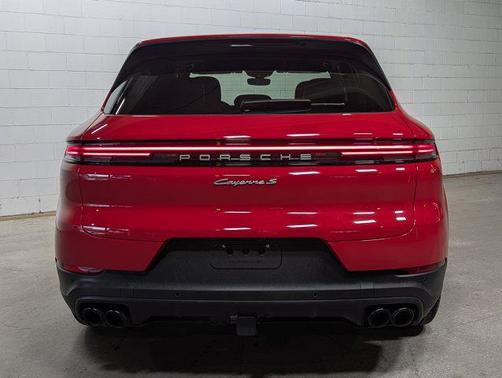 2025 Porsche Cayenne S