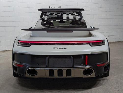 2024 Porsche 911 Dakar