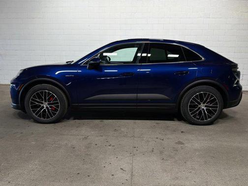 2026 Porsche Macan 4S