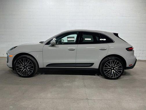 2026 Porsche Macan AWD