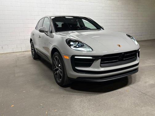 2026 Porsche Macan AWD