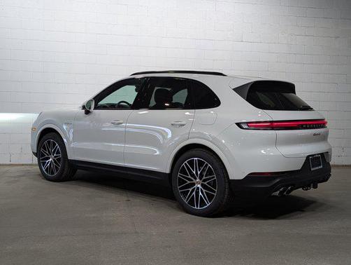 2025 Porsche Cayenne E-Hybrid