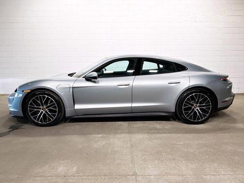 2024 Porsche Taycan RWD