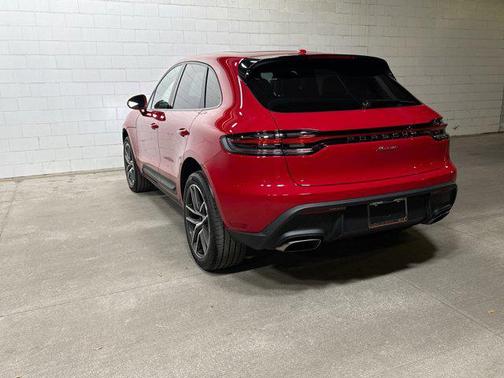 2026 Porsche Macan AWD